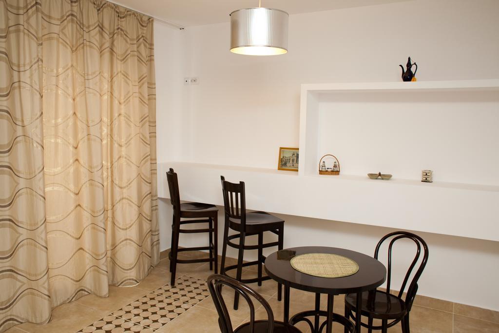 Hotel Belleville Iasi Habitación foto