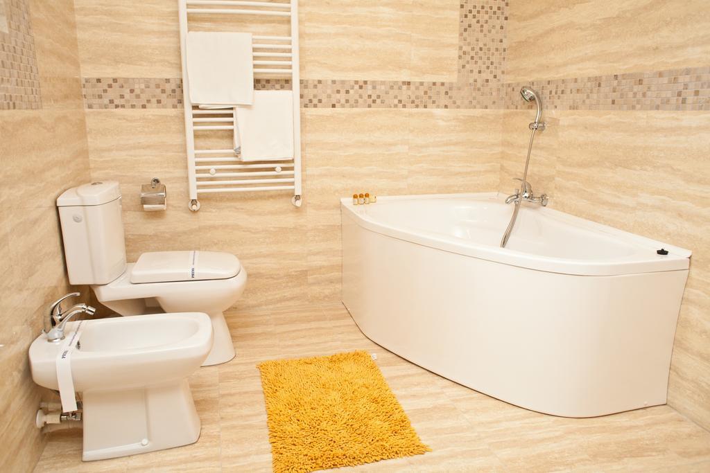 Hotel Belleville Iasi Habitación foto